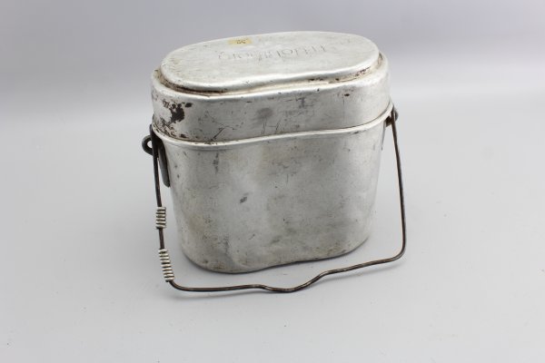 Wehrmacht cookware / eating utensils so-called food bowls with carrier name and manufacturer