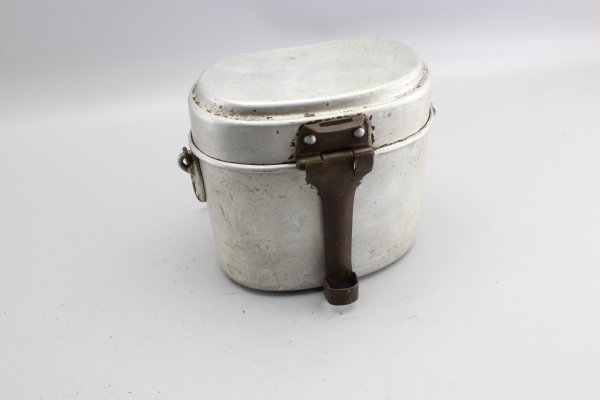 Wehrmacht cookware / eating utensils so-called food bowl with manufacturer CFL42