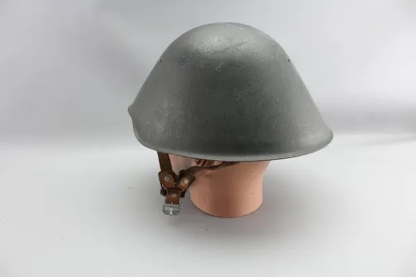 Deutsche Demokratische Republik ( DDR ) Stahlhelm der Nationalen Volksarmee ( NVA )