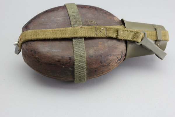 Coconut canteen, tropical version HRE 43