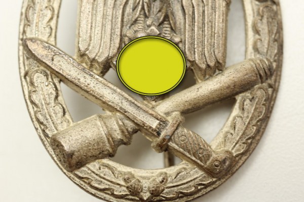 Ww2 General assault badge, hollow embossed