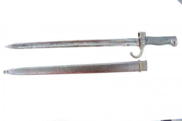 Original French Berthier bayonet model from 1892, signs of wear and pitted with rust.