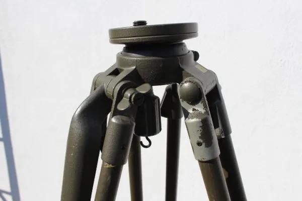 BW Bundeswehr, tripod S2 with aiming rod in leather case for Carl Zeiss Optik Richtkreis / Theodolite type RK 76 A1