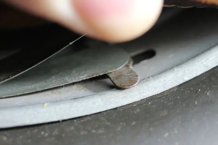 Wehrmacht Stahlhelm M42 EF66 mit einem Huber Jordan Emblem, Abzeichen und markiert