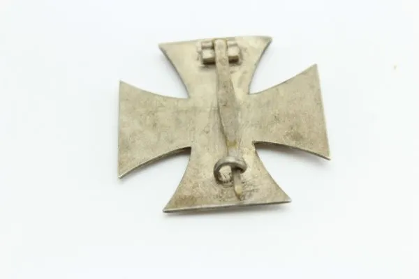 Iron Cross 1st Class 1939 Manufacturer L/11