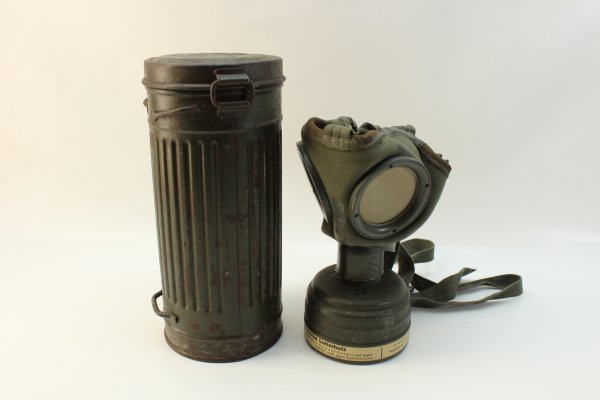 Wehrmacht gas mask box with manufacturer and year 43