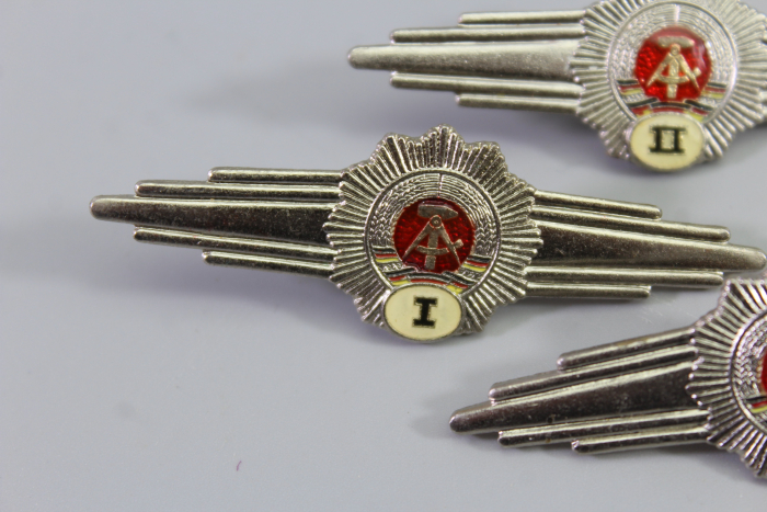 East German Ministry of the Interior (MdI) People's Police Qualification Badge, Class 1, 2, and 3