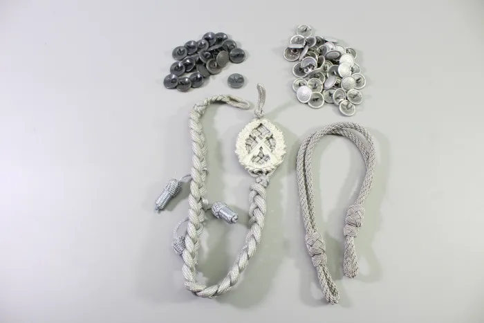 East German National People's Army (NVA) Rifleman's Lanyard and NVA Uniform Buttons