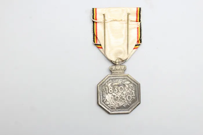 Belgische Erinnerungsmedaille zum 100-jährigen Jubiläum der Unabhängigkeit