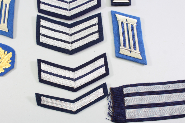 DDR NVA Konvolut Uniformteile und Uniformzubehör