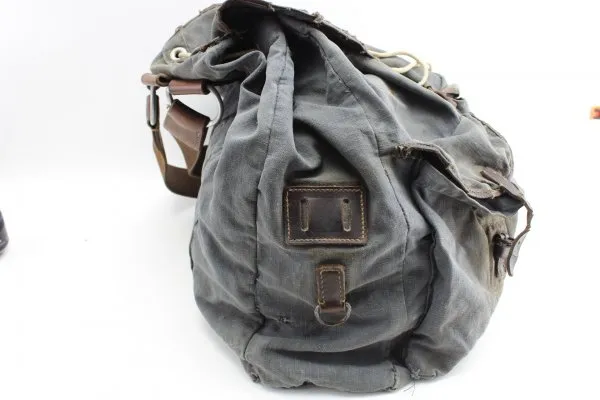 Luftwaffe backpack with manufacturer and bags, manufacturer Erich Student