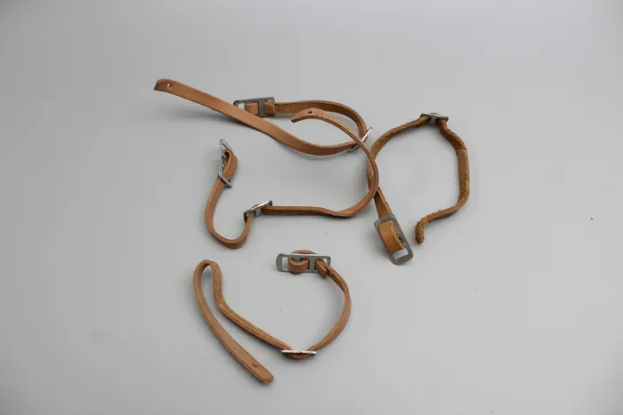East German NVA AK-47 combat knife, leather bayonet lock for handle