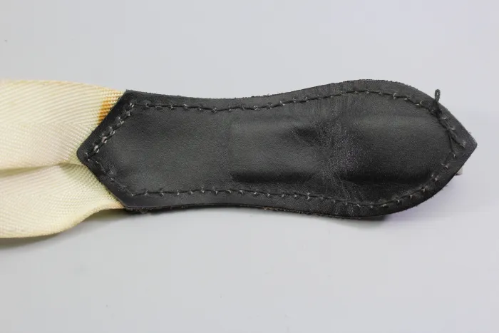 NVA DDR Unterschnallgurt für einen Paradesäbel - Säbel, sehr gute Erhaltung