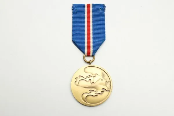 Kriegsmarine Togo NJL Nachtjagdtleitschiff Medaille „Sturmflut 1962“, Schleswig-Holstein Medaille „Sturmflut 1962“, Schleswig-Holstein.