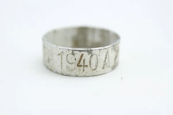 Ring made of aluminum, engraved several times with 1940 AP2810 and IV FR RDKL, diameter 18.3 mm