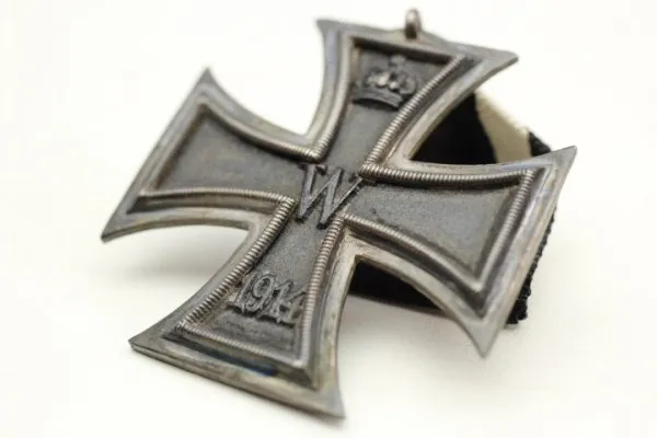 Kriegsmarine Togo NJL Nachtjagdtleitschiff Preussen Eisernes Kreuz 1914 2. Klasse, EK2 Hersteller R