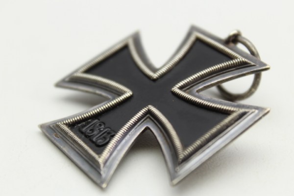 Iron Cross 2nd Class, Ek 2 1939 without manufacturer, 99.9% core blackness,