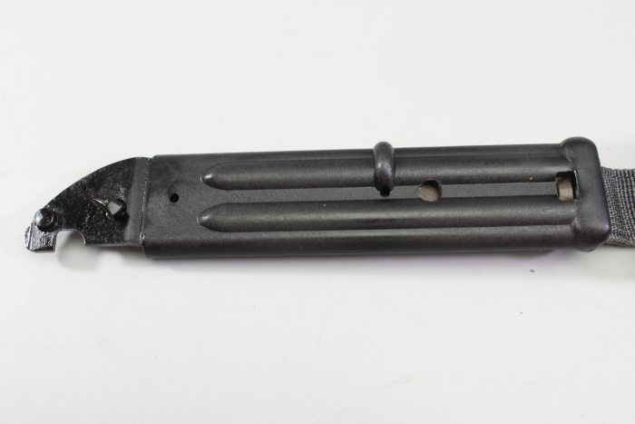 Kampfmesser 87 Überlebensmesser KM 87 der Nationalen Volksarmee mit kompl. Überlebenskapsel im Griff, original