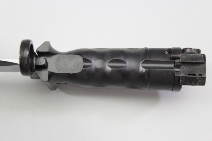 Kampfmesser 87 Überlebensmesser KM 87 der Nationalen Volksarmee mit kompl. Überlebenskapsel im Griff, original