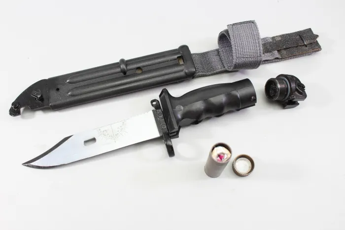 Combat knife 87, survival knife KM 87 of the National People's Army with complete survival capsule in the handle, original