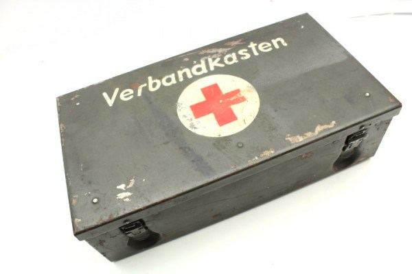 Ww2 Wehrmacht KFZ Verbandskasten, Kübel, Fahrzeug mit orig. Packzettel, Anleitungen, befüllt