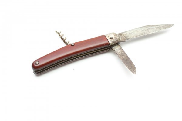 Soldier's pocket knife, not an official piece of equipment