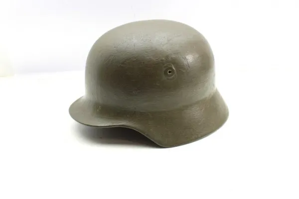 Stahlhelm BGS, gebördelter Rand wie Helm M 40