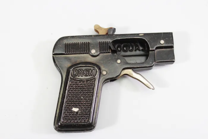 Children's LAUDO toy pistol (1930–1945)