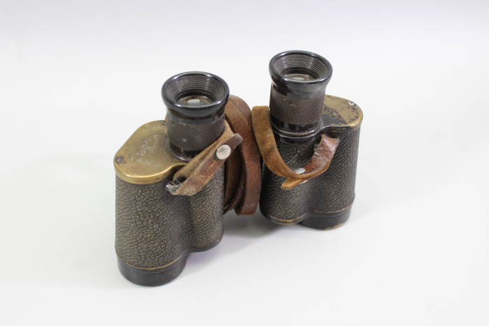 Sowjetische Militärfernglas aus dem Zweiten Weltkrieg 1940 , Modell 6x30