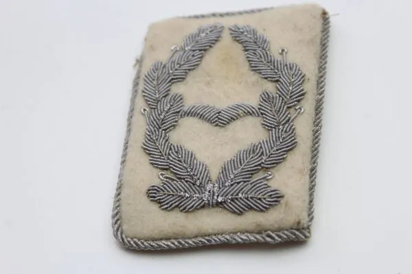 Collar patch for a major in the Hermann Göring Regiment