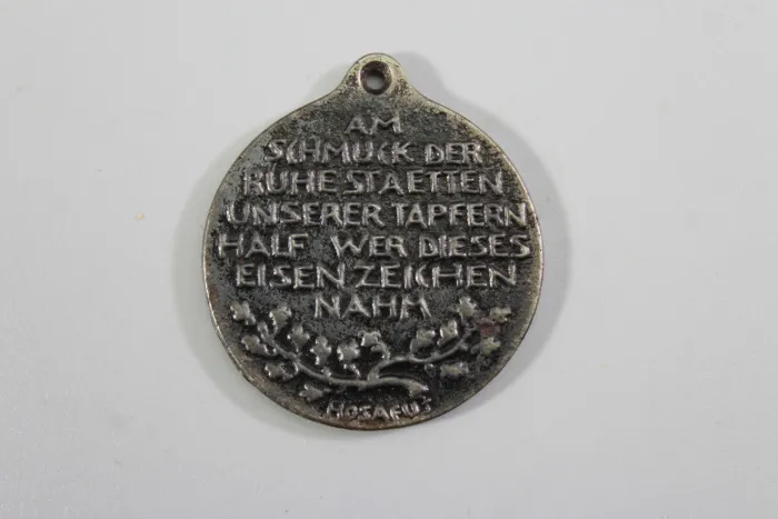 Originaler Nachlass des Soldaten Theodor Wellmann aus dem 1. & 2. Weltkrieg, Tapferkeitsmedaille als Musketier bei Liuilly Marne 02.09.1918 mit Gravur, Urkunde, Wehrpass
