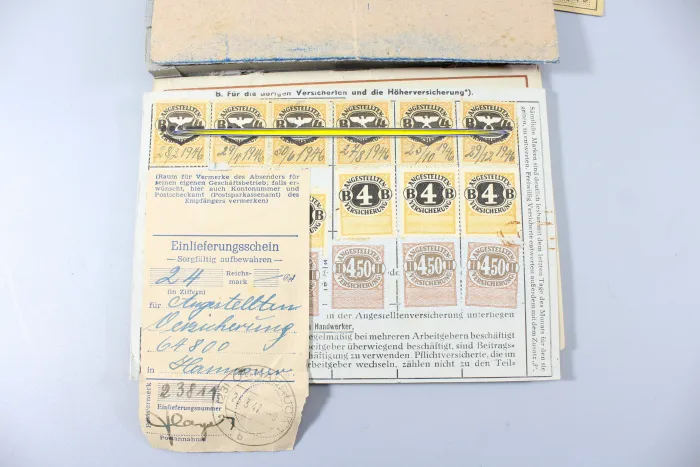 Originaler Nachlass des Soldaten Theodor Wellmann aus dem 1. & 2. Weltkrieg, Tapferkeitsmedaille als Musketier bei Liuilly Marne 02.09.1918 mit Gravur, Urkunde, Wehrpass