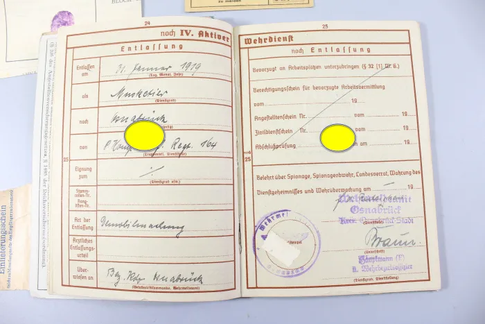 Originaler Nachlass des Soldaten Theodor Wellmann aus dem 1. & 2. Weltkrieg, Tapferkeitsmedaille als Musketier bei Liuilly Marne 02.09.1918 mit Gravur, Urkunde, Wehrpass