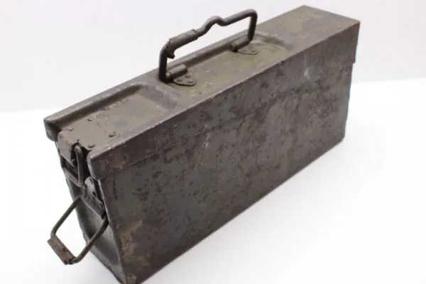 Wehrmacht MG ammunition box made of sheet metal, unit and lettering