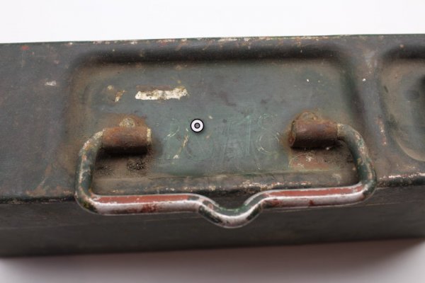 MG ammunition box made of aluminum. With swept unit 28/18