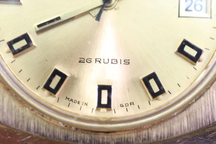 DDR Glashütte Herren Armbanduhr Spezimatic 26 Rubis für 30 jährige Dienstzeit in den Organen des Ministeriums des Inneren