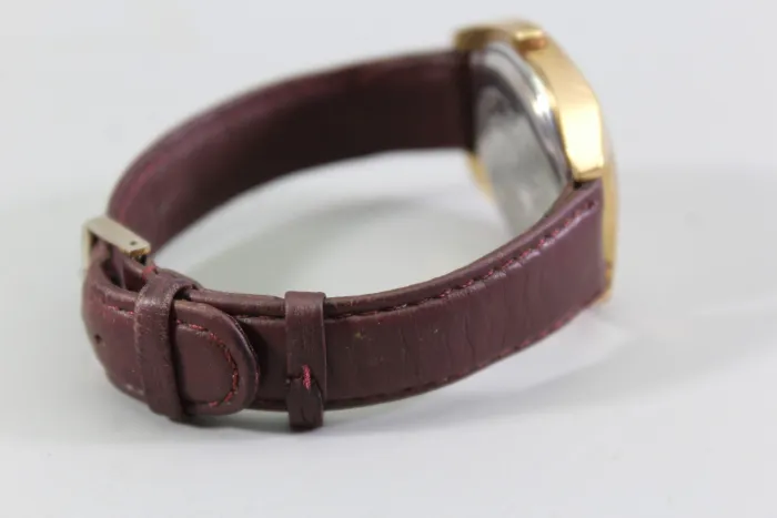 DDR Glashütte Herren Armbanduhr Spezimatic 26 Rubis für 30 jährige Dienstzeit in den Organen des Ministeriums des Inneren