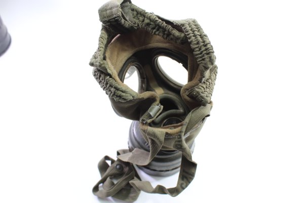 Gasmaskendose 1936, Maske m. Trägername u. Einheit