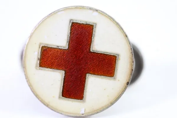 Wehrmacht 2 Red Cross cufflinks 935 silver enamelled, manufacturer D & P