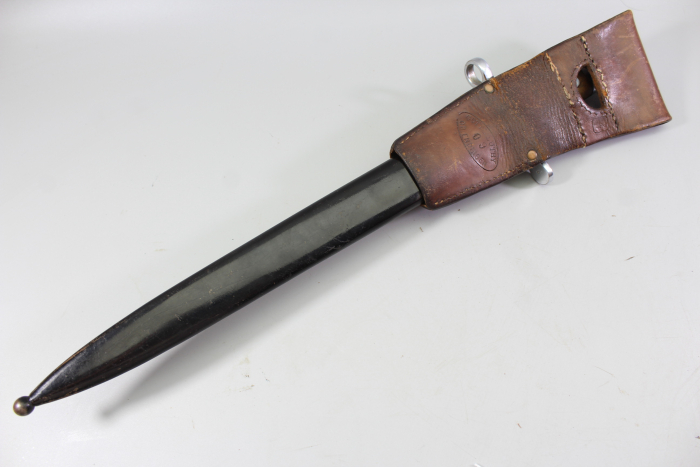 Schweiz Bajonett Modell 1918 komplett mit Scheide und Lederhänger Hersteller Elzener Schwyz