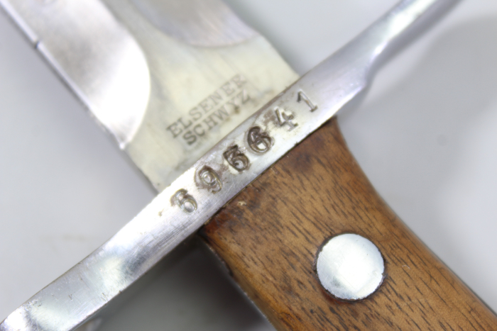 Schweiz Bajonett Modell 1918 komplett mit Scheide und Lederhänger Hersteller Elzener Schwyz