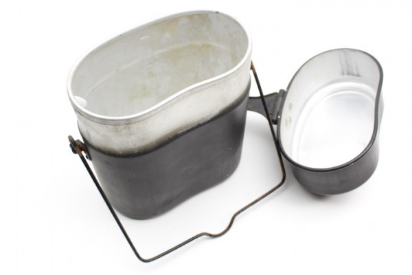 Original high cutlery approx 19 cm, cookware, feeding bowl of the Wehrmacht, without use in the dishes