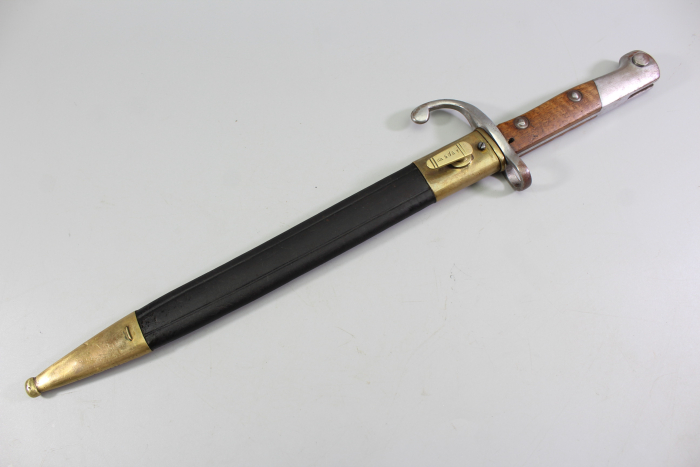Brazil, Model 1908 bayonet for Mauser rifles with leather scabbard; manufacturer: Simson & Co., Suhl.