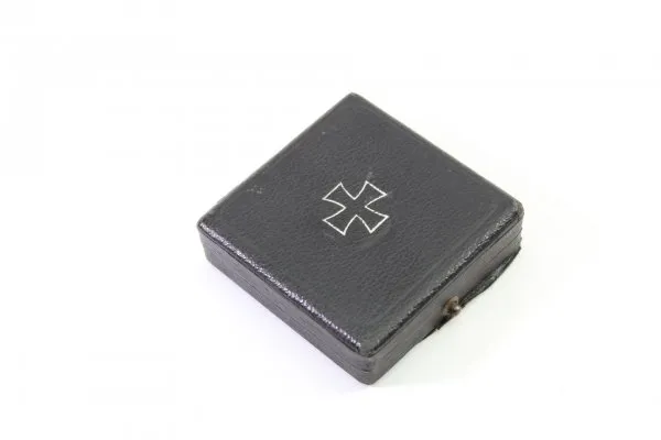 Iron Cross 1st Class case 1939, rare black lining!