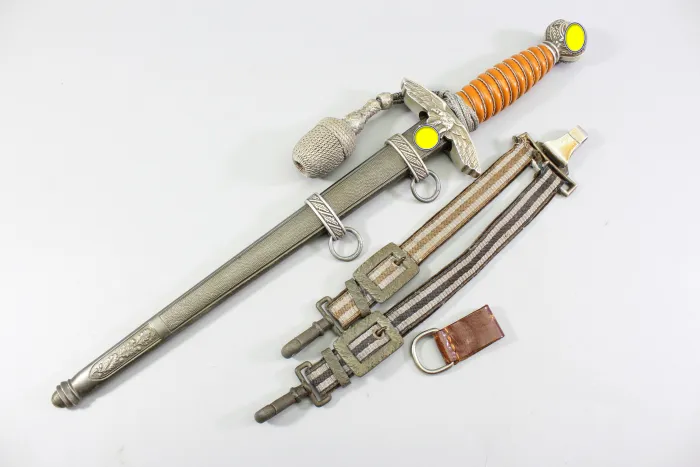 Top Luftwaffen Offiziersdolch mit orangem Griff, Hersteller SMF, Solingen Dolch - Luftwaffe, Abnahmestempel, Gehänge