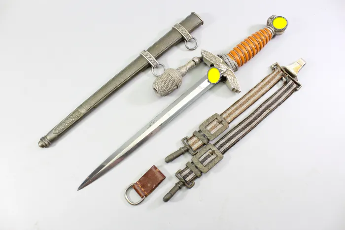 Top Luftwaffen Offiziersdolch mit orangem Griff, Hersteller SMF, Solingen Dolch - Luftwaffe, Abnahmestempel, Gehänge