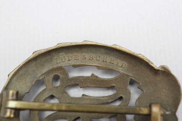 Reich Sport Badge DRL in bronze, denazified, manufacturer Ernst Schneider Lüdenscheid