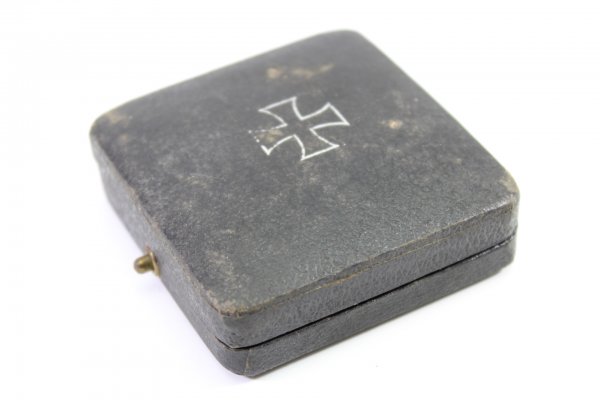 Verleihungsetui – Etui zum Eisernen Kreuz 1. Klasse 1939 – Hersteller D & B – EK1 Etui