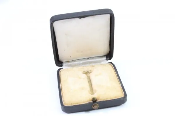 Award case – Case for the Iron Cross 1st Class 1939 – Manufacturer D & B – EK1 case