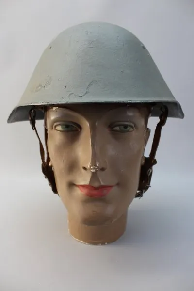 Alter NVA DDR Stahlhelm Gefechtshelm